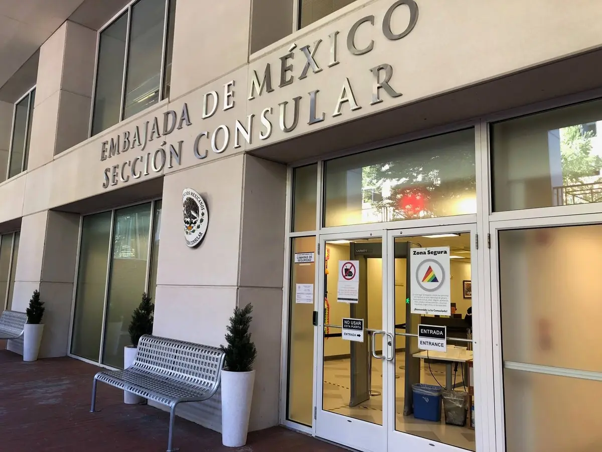 La presidenta Claudia Sheinbaum reafirma la no intervención del consulado mexicano en asuntos políticos de Estados Unidos.