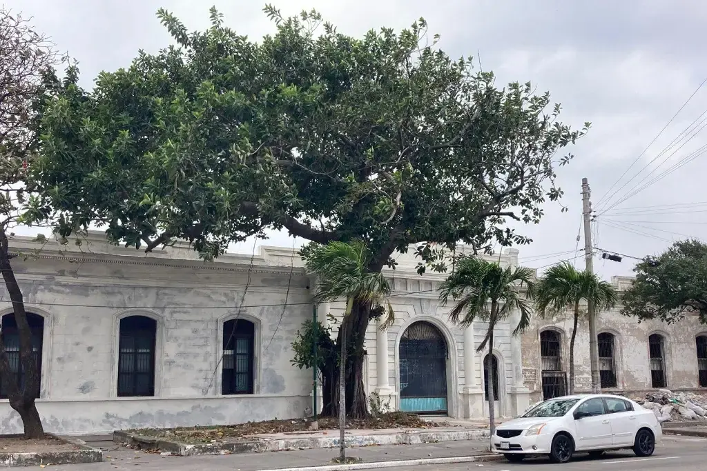 La transformación del expenal en un centro cultural marca un hito educativo en la región.