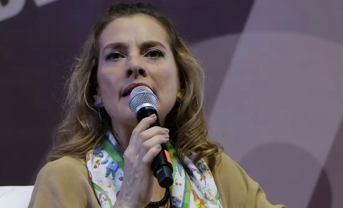 La escritora y esposa del expresidente se hizo presente en un evento cultural importante.