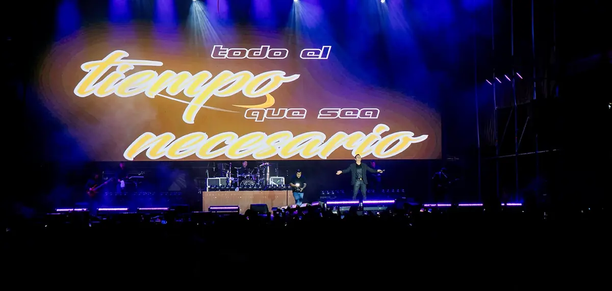 La agrupación revive la nostalgia con clásicos que emocionan a generaciones.