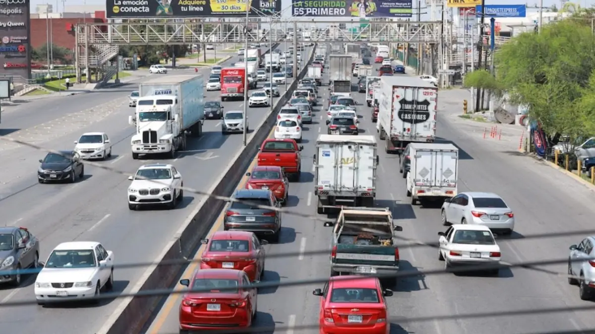 Los automovilistas deben anticipar sus trayectos debido a las obras de la Línea 6 del Metro en Apodaca.