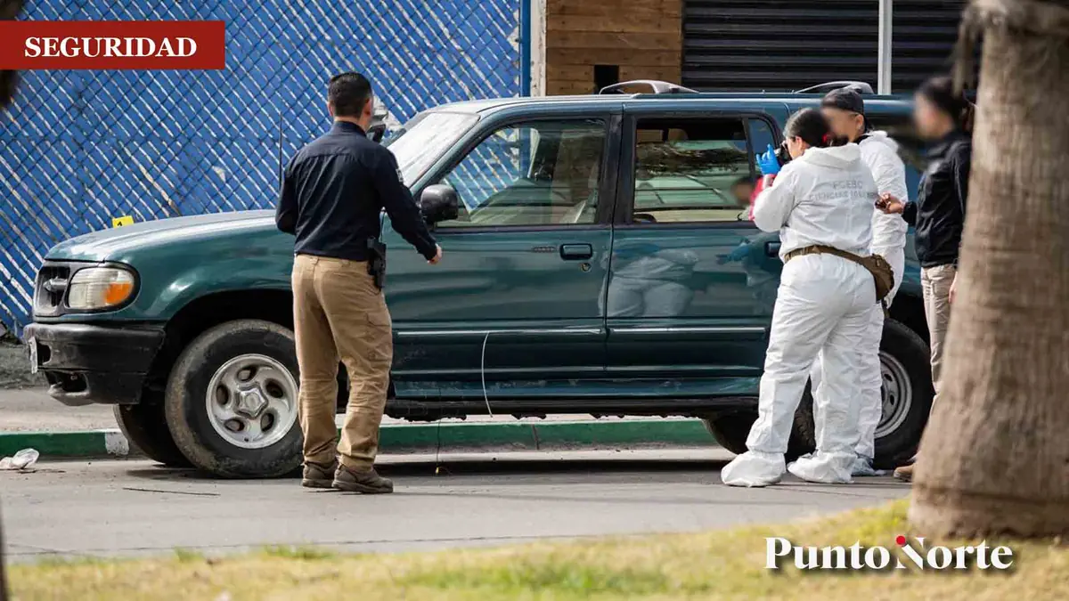 Un hombre fue hallado muerto con signos de violencia en una camioneta abandonada.