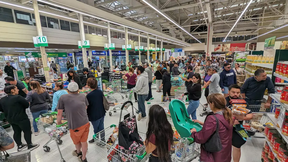 Este 1 de mayo se celebra el Día del Trabajador con servicios limitados en el país.