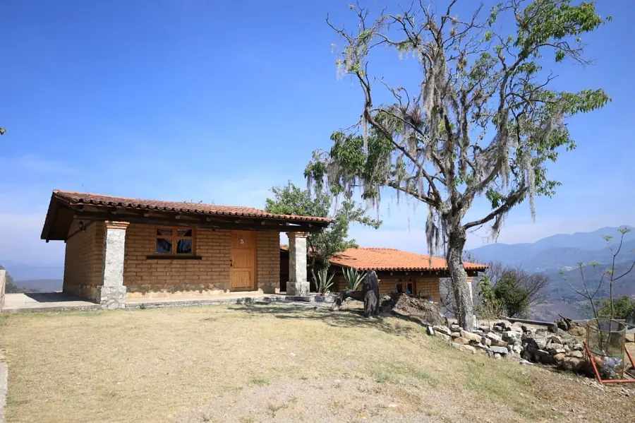 Se firma un convenio para fortalecer el turismo sostenible en los Pueblos Mancomunados.
