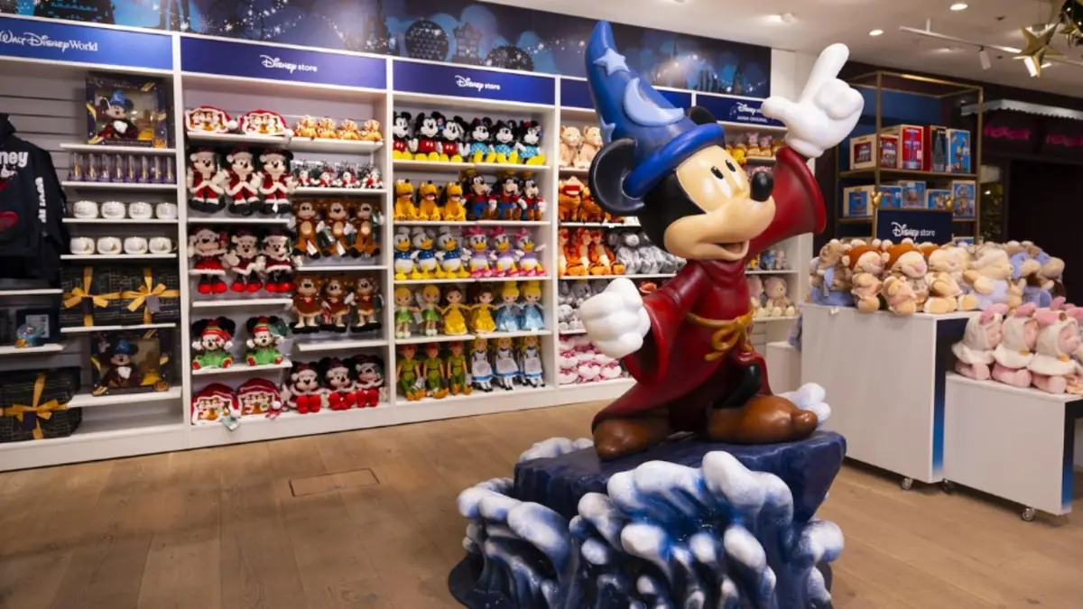La apertura de una tienda oficial refuerza la presencia de Disney en México.