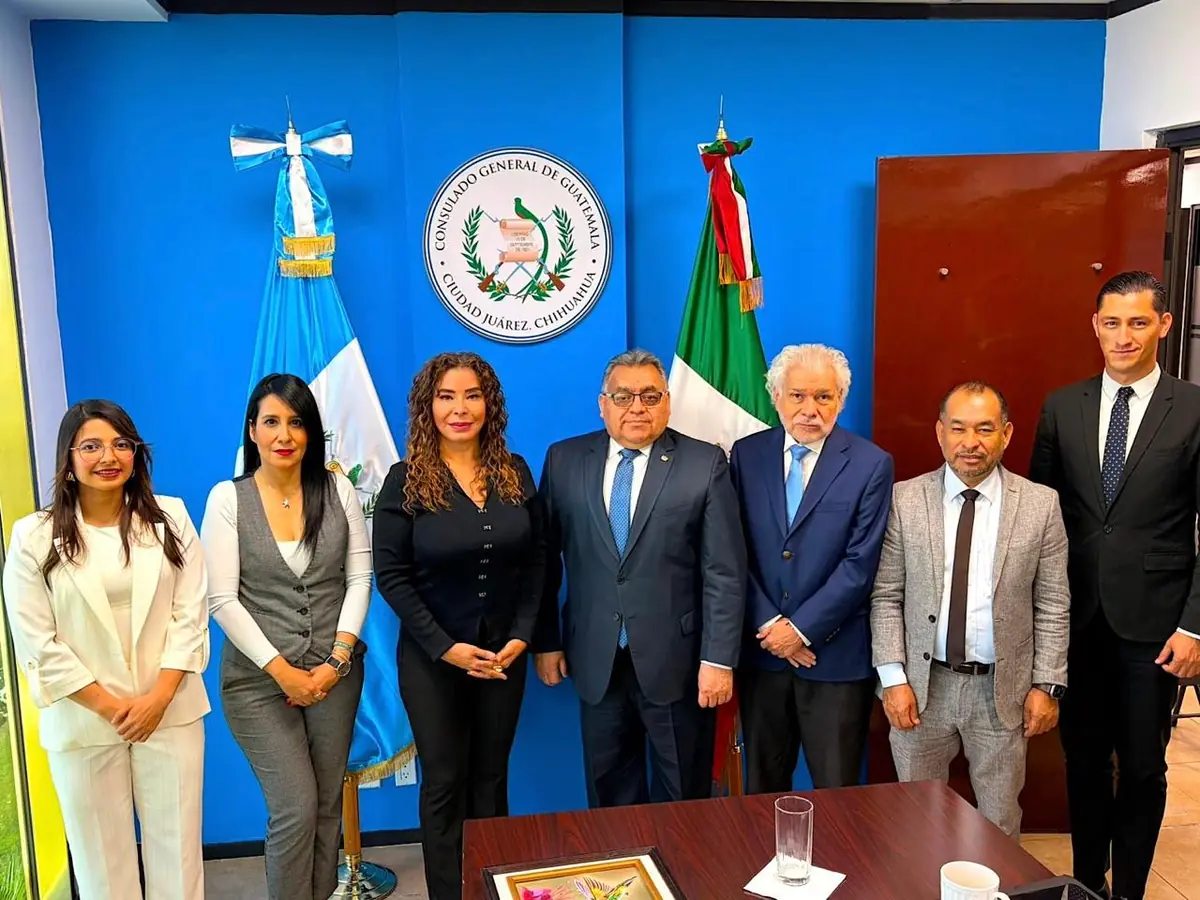 La diputada María Antonieta Pérez Reyes se reunió con diplomáticos guatemaltecos para impulsar reformas migratorias.