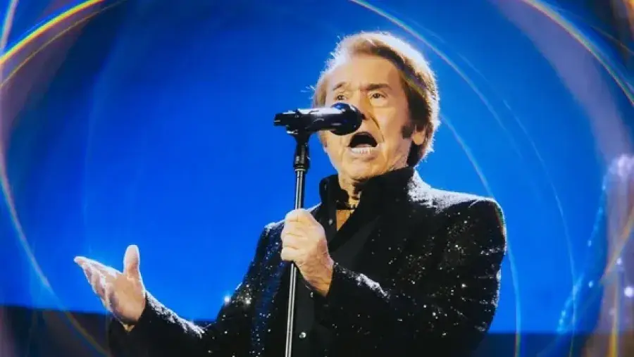 El cantante español cautivó a seguidores en Monterrey y Ciudad de México, creando gran expectativa para su próximo concierto en Buenos Aires.