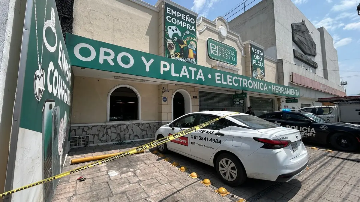Un grupo de hombres forzó el acceso a la joyería y deshabilitó alarmas.