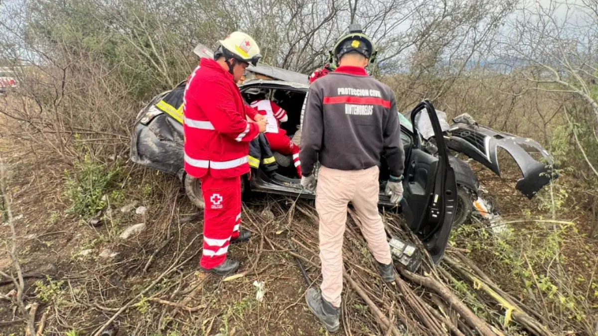 Un accidente en la Carretera Nacional moviliza a cuerpos de rescate en Nuevo León.