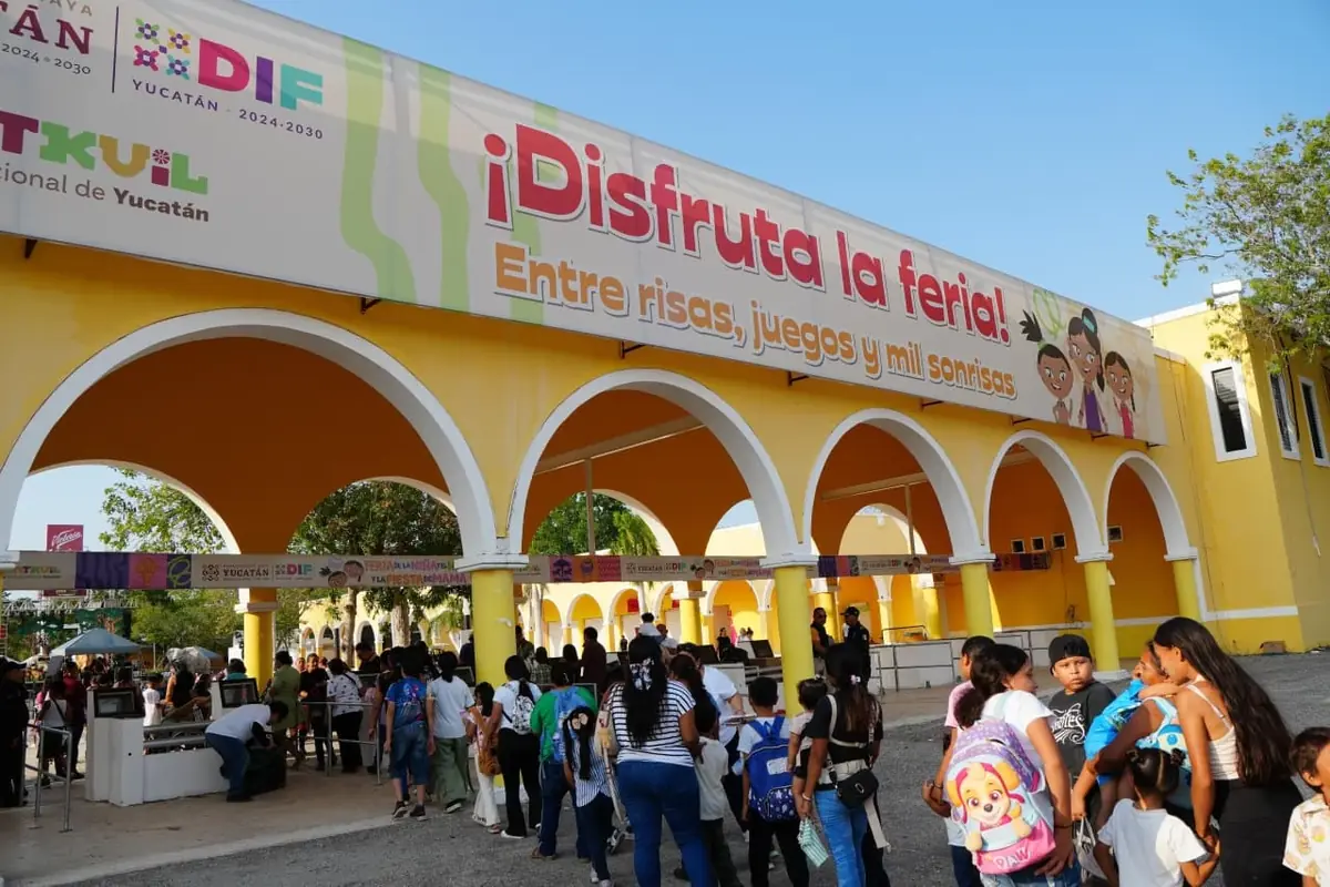 La fiesta organizó actividades de convivencia familiar y entretenimiento en Yucatán.