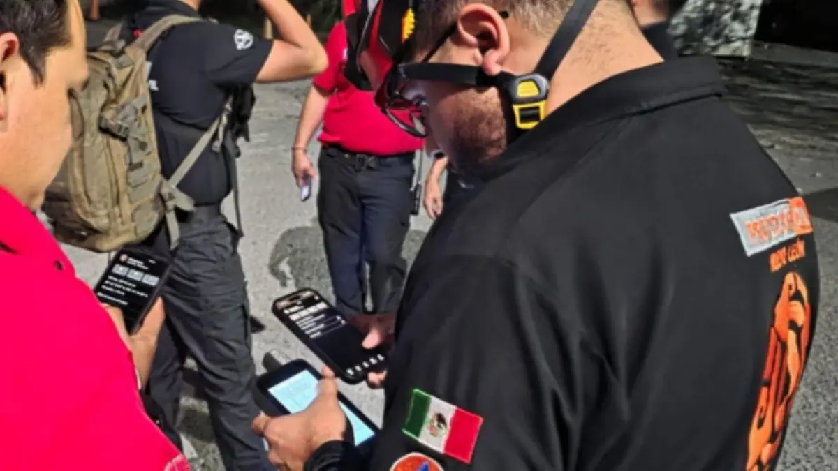 La rápida intervención de Protección Civil evitó mayores incidentes en la zona montañosa.