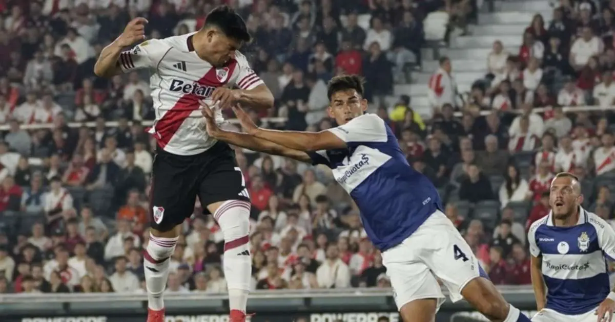 Ambos equipos buscan avanzar a las semifinales en un duelo clave que promete emoción.
