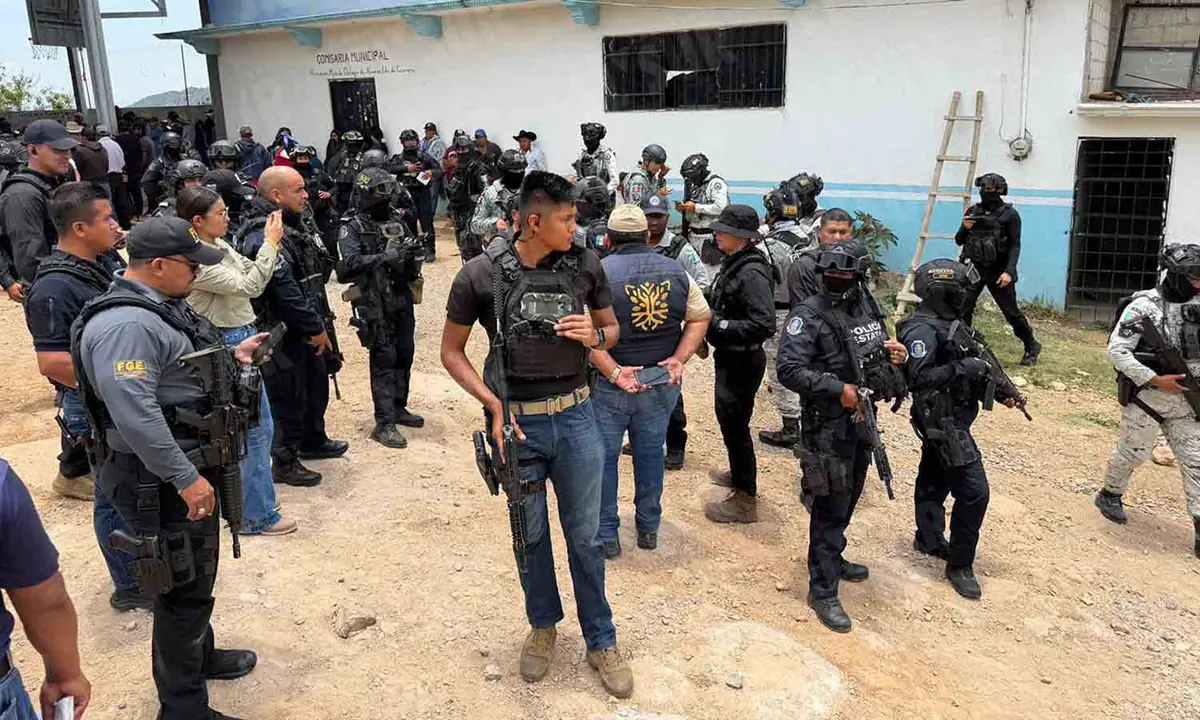 La Secretaría de Gobernación busca restablecer el orden en la región y atender a los afectados por la violencia.