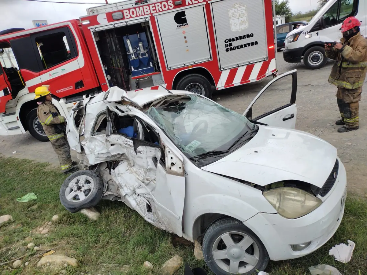 Un accidente en la carretera Allende-Cadereyta también dejó a tres heridos.