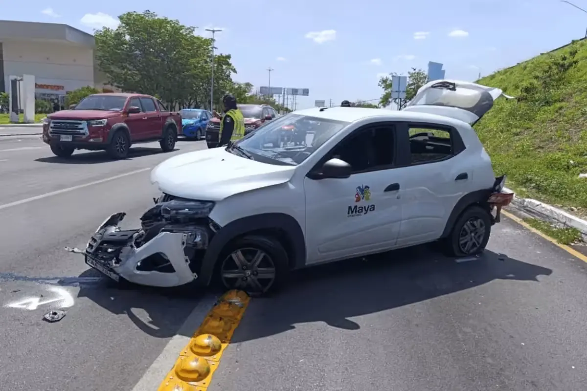Un choque involucró a tres vehículos y afectó la circulación en Mérida, aunque no se reportaron heridos.