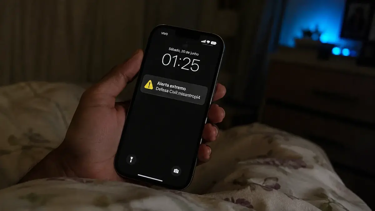 Una alerta inusitada desató el pánico entre brasileños, revelando vulnerabilidades en el sistema de emergencia.