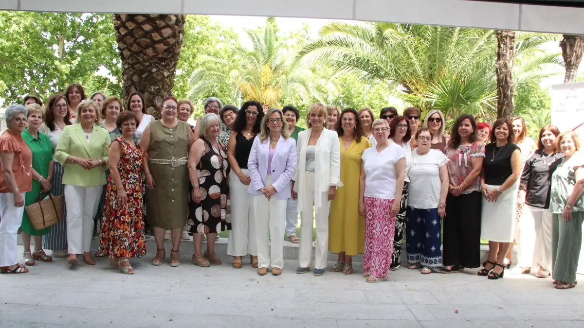 La iniciativa "Escudo Digital Violeta" busca prevenir y detectar la violencia digital contra mujeres.