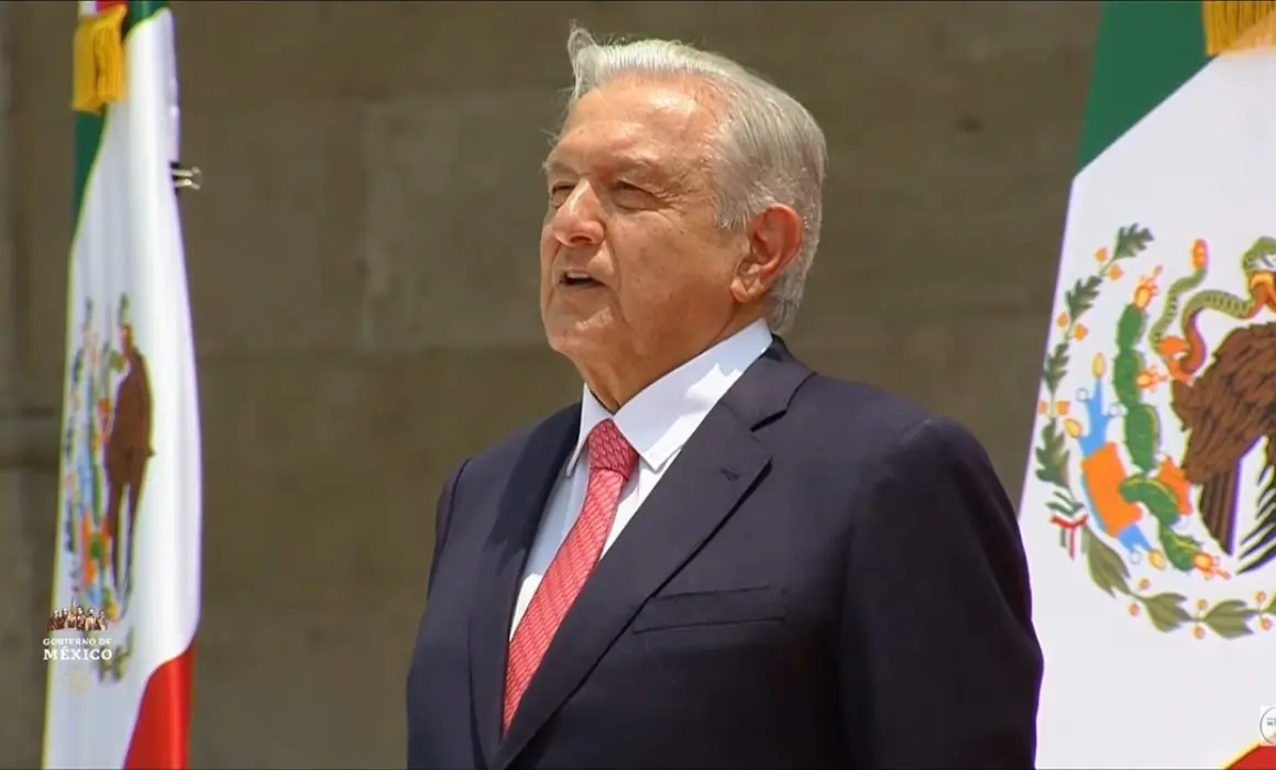 La postura del exmandatario busca detener ataques políticos hacia México.
