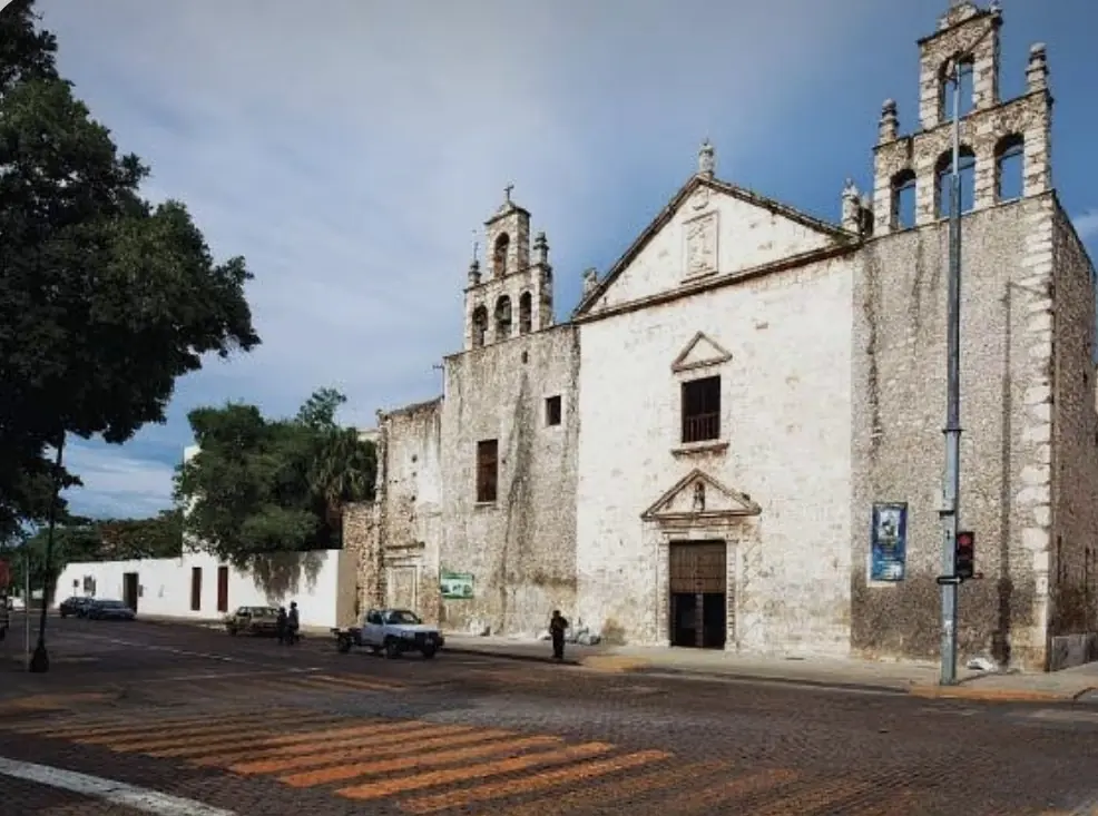 La alcaldía busca impulsar la economía local y el turismo en el Centro Histórico con actividades culturales y gastronómicas.