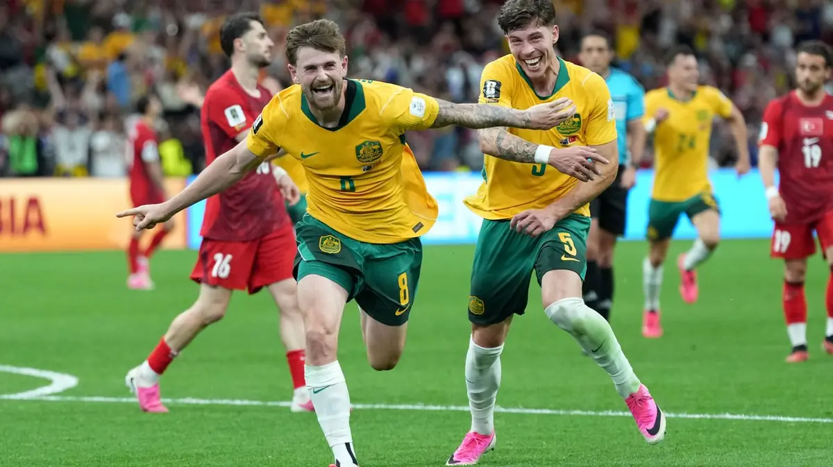 Australia suma sus primeros puntos y se coloca junto a Estados Unidos en la cima del Grupo D.
