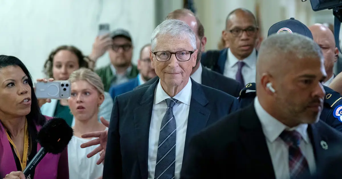 La comparecencia de Gates busca esclarecer los vínculos con el financiero fallecido y las implicaciones de su contacto.