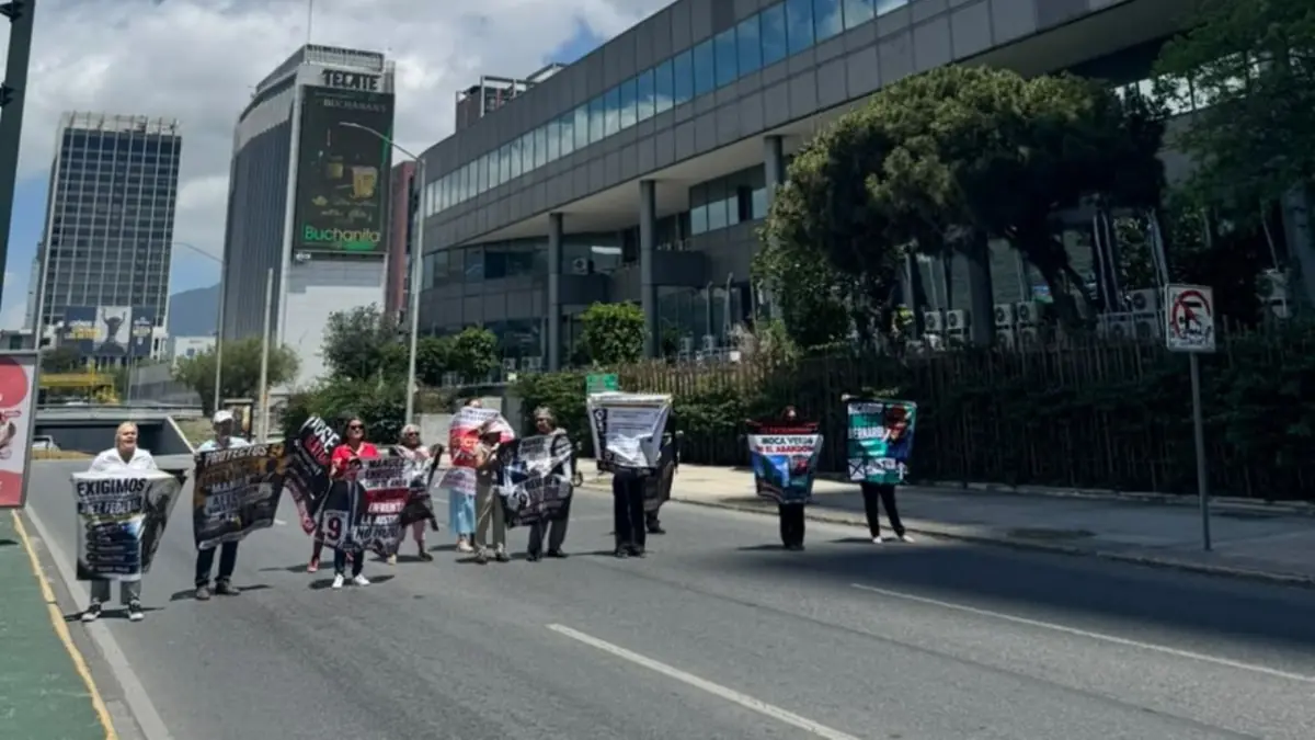 Afectados piden justicia tras concesiones de amparos a imputados en el caso.