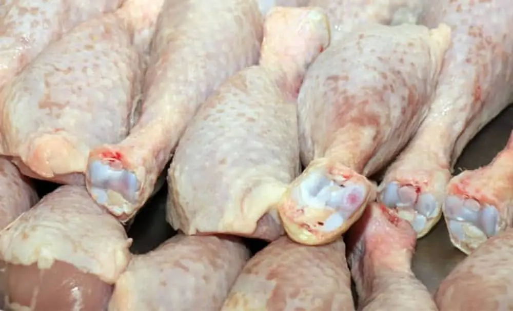 El país lidera las exportaciones de carne de pollo y porcino en mayo, marcando un hito en el sector.