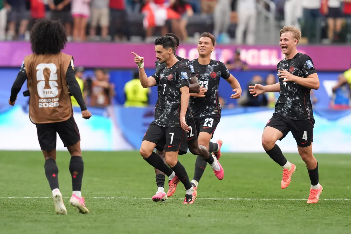 Con un gol en el último minuto, Canadá elimina a Sudáfrica y espera rival en la Copa Mundial 2026.