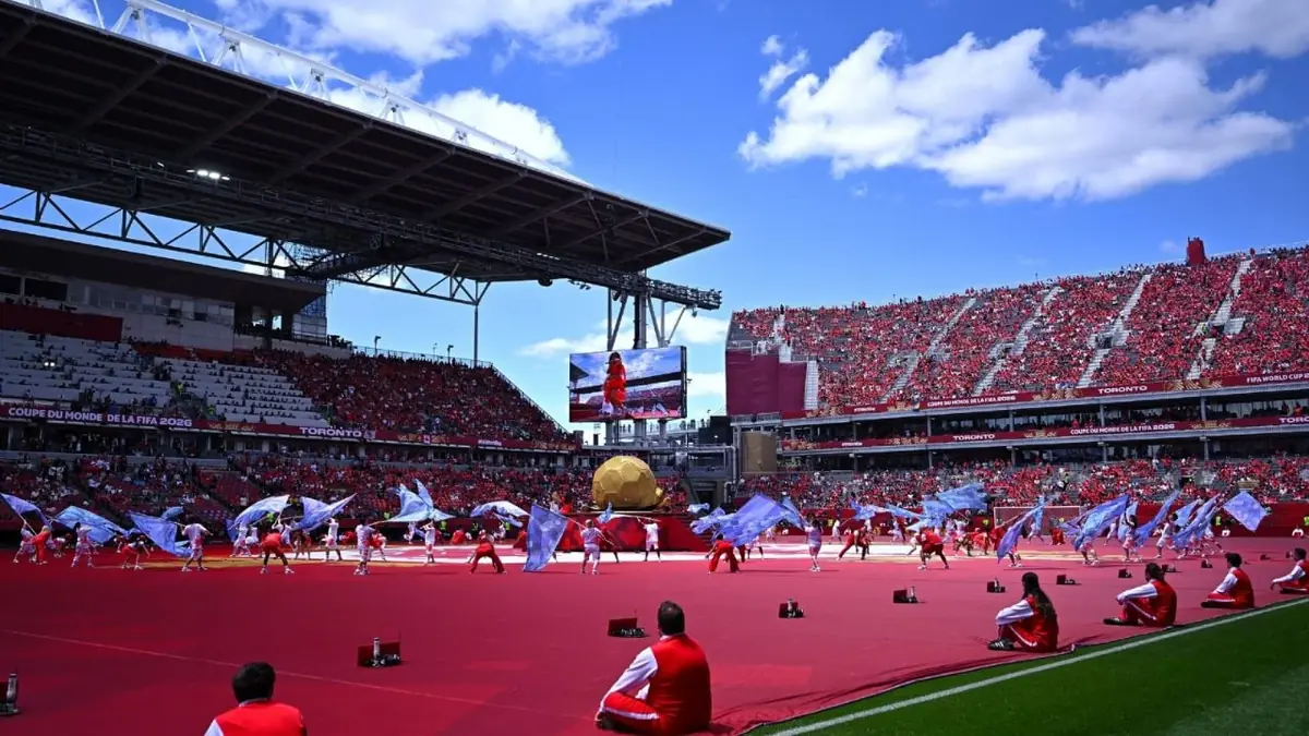 La inauguración en Toronto resalta la diversidad cultural del país y el significado histórico del evento para el futbol canadiense.