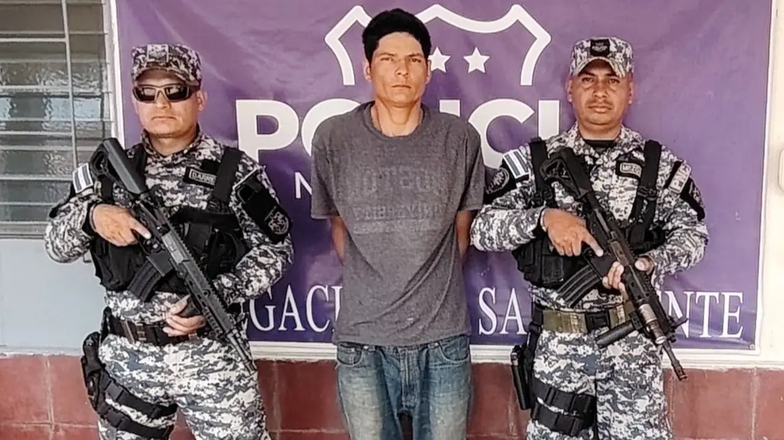 Un ataque con corvo dejó a una víctima en estado crítico tras una discusión.