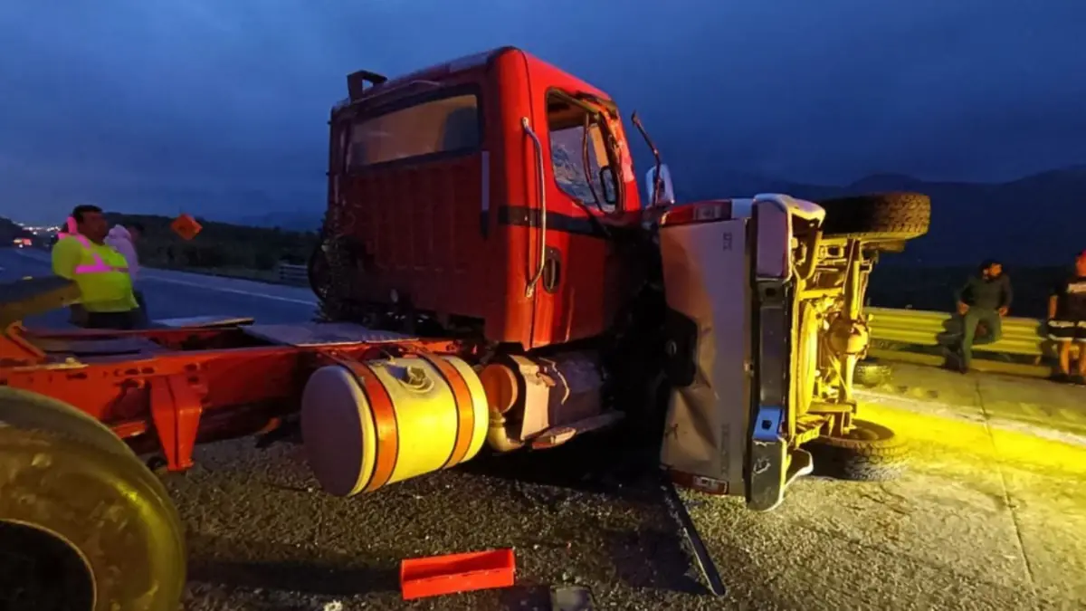Un accidente vial causa severas afectaciones en la circulación esta mañana.