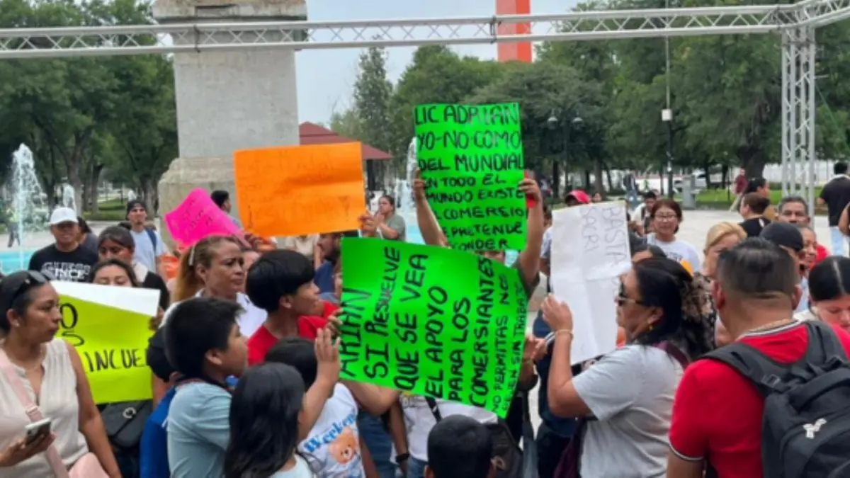 Más de 50 vendedores piden diálogo con autoridades ante posibles pérdidas económicas por desalojo.