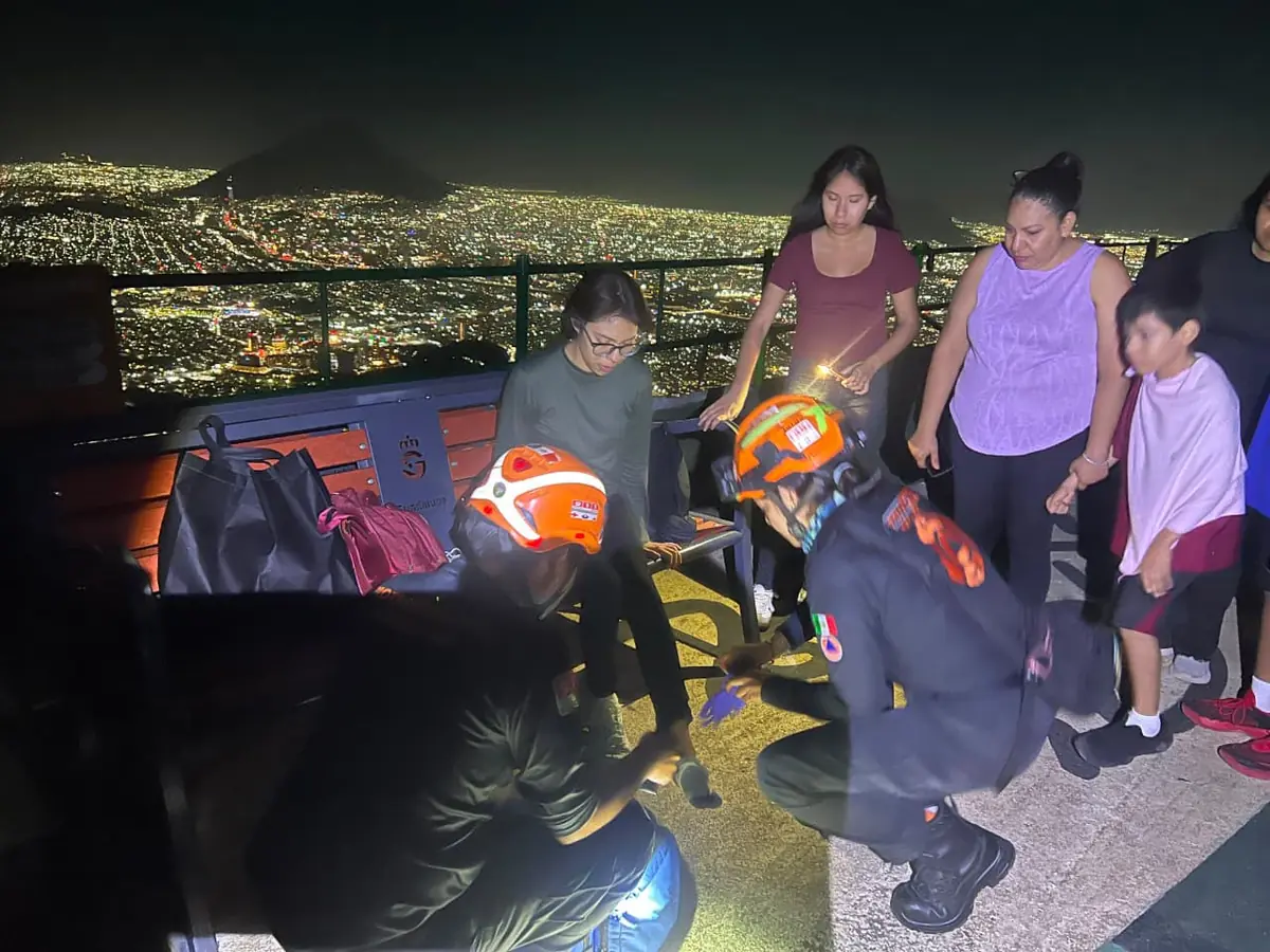 Protección Civil atendió a cinco excursionistas con complicaciones en su recorrido.