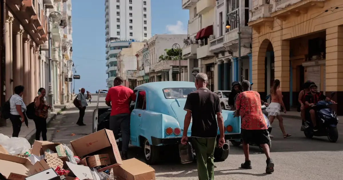 La Asamblea Nacional de Cuba aprueba reformas para impulsar la economía, ante crisis social y presión internacional.