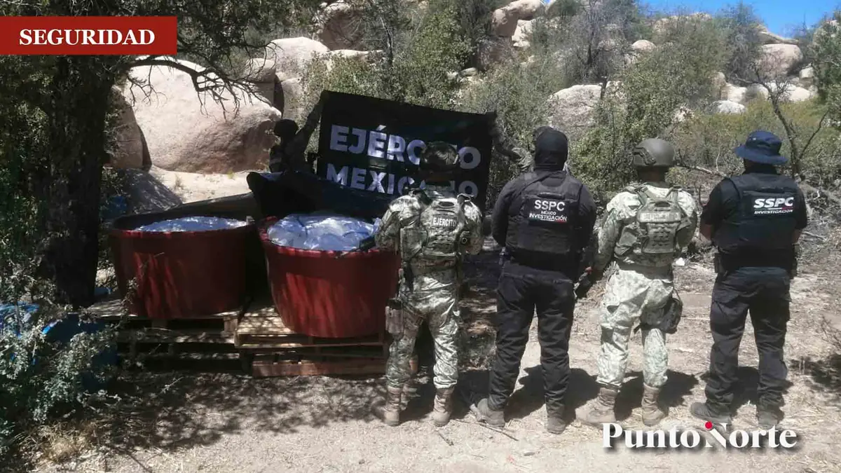 El operativo militar llevó a la incautación de metanfetamina y químicos en un laboratorio clandestino.