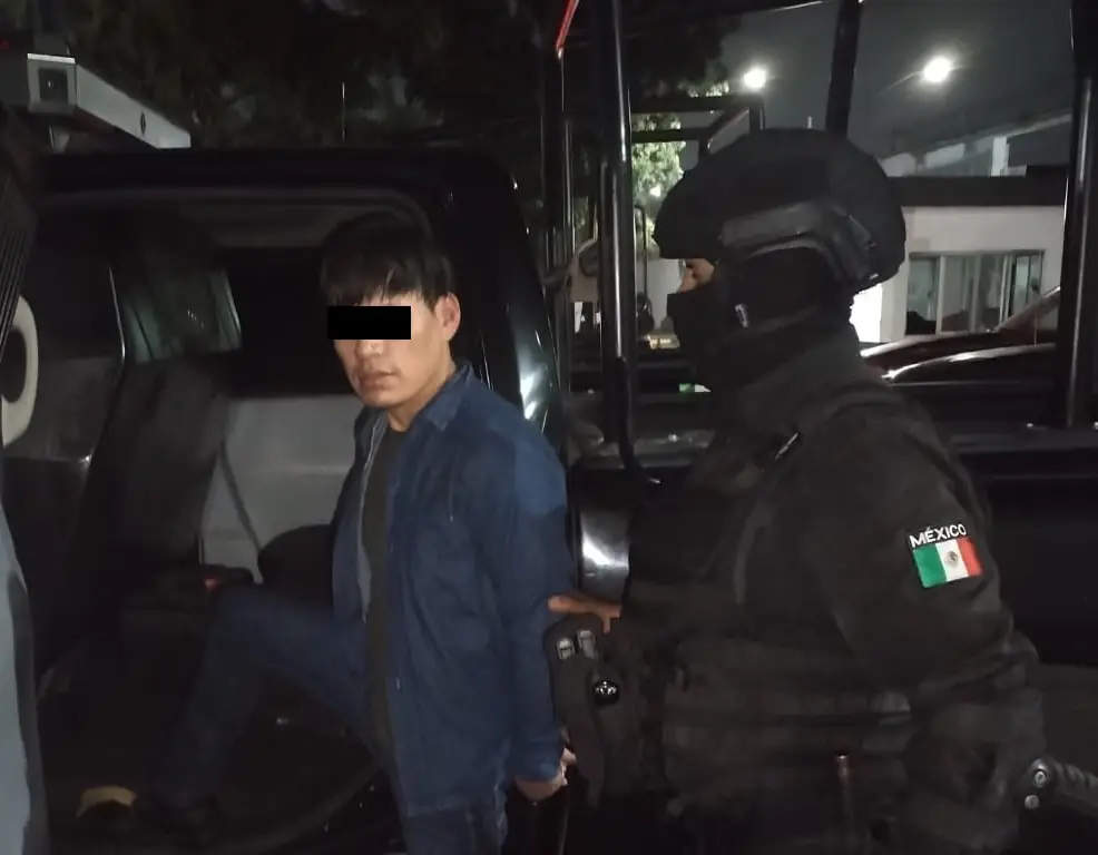 Un empleado logró alertar a la policía, evitando el robo violento.