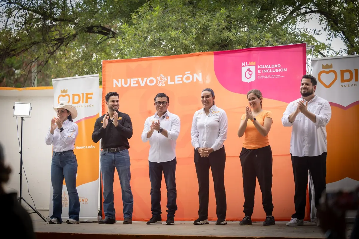 La brigada integral facilita el acceso a apoyos y servicios en la colonia Unidad Los Nogales.