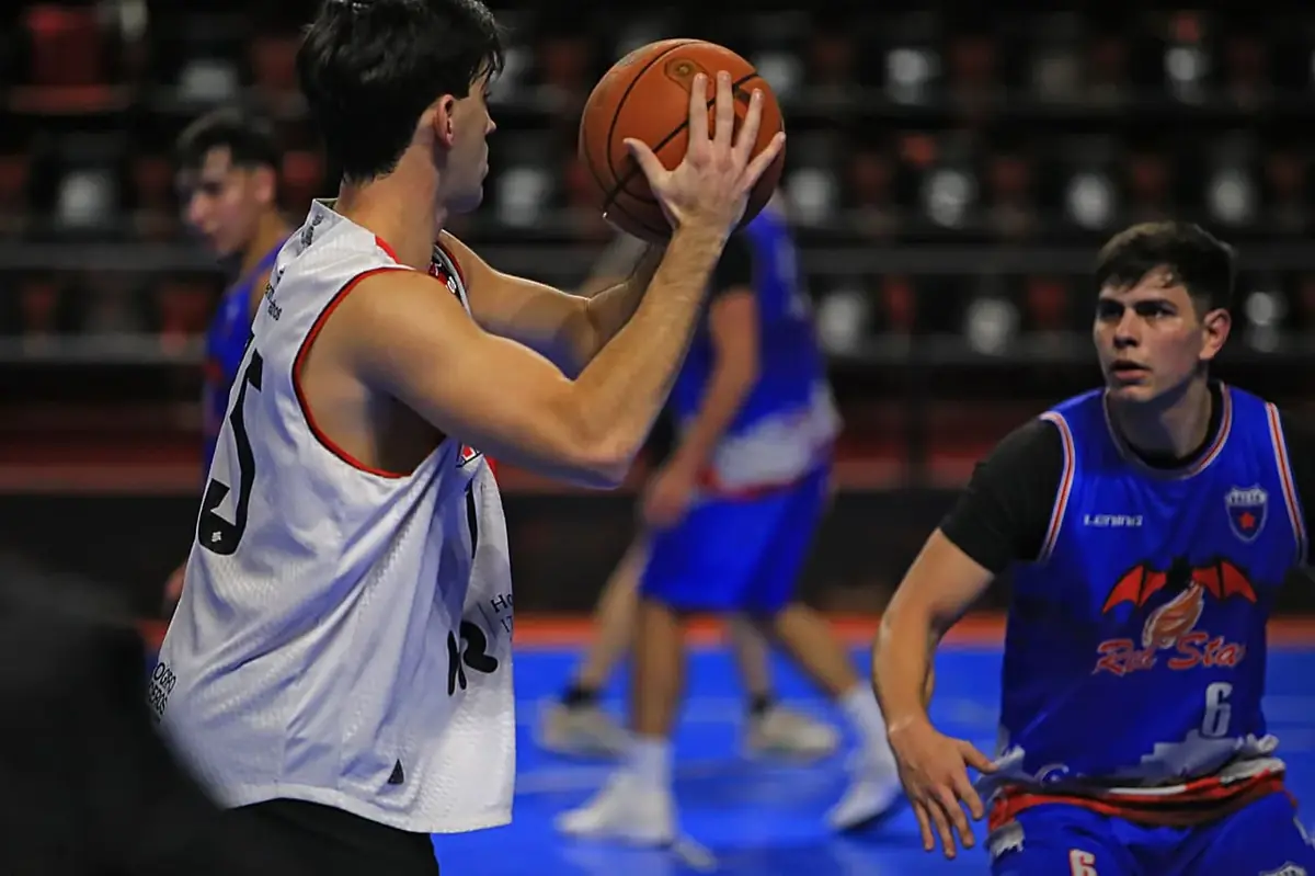 San Telmo lidera la tabla con un invicto de 14 partidos tras interesantes triunfos en la Primera A.
