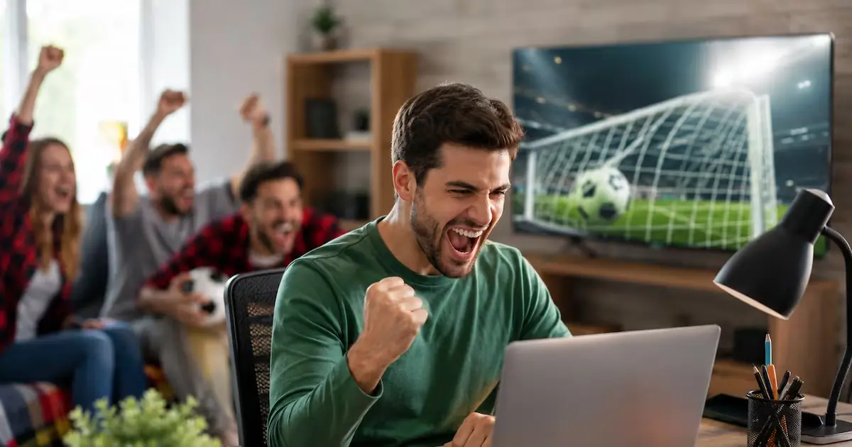 La clave está en equilibrar la pasión futbolera con la productividad en el trabajo.