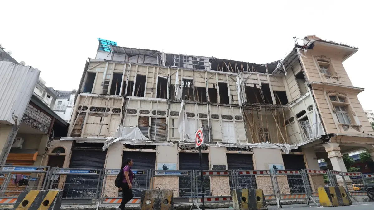 Expertos alertan sobre el riesgo de colapso de edificaciones patrimoniales ante el fenómeno de El Niño.