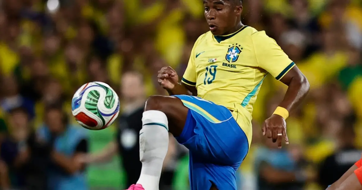 Brasil se impone a Egipto 2-1 en su último amistoso, destacando a Endrick como figura clave.