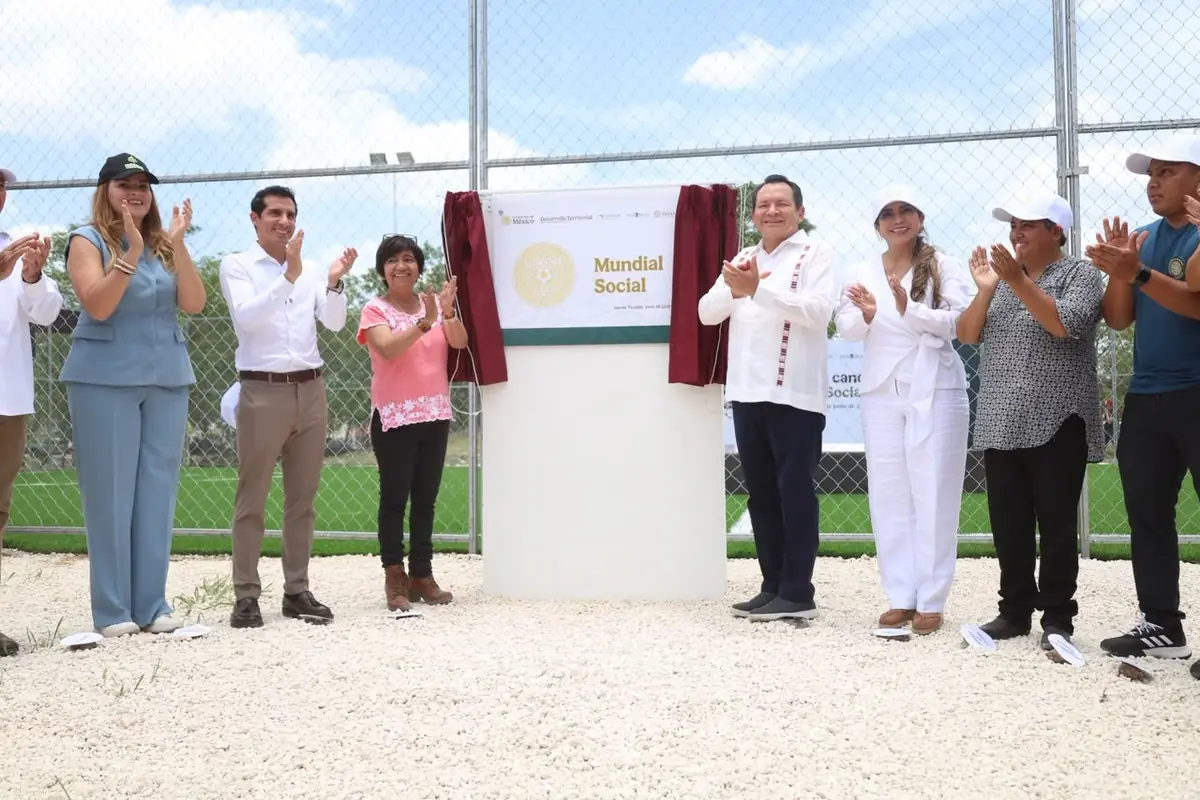 Se inauguraron cuatro espacios deportivos, parte del programa "Mundial Social", para fomentar la práctica deportiva en comunidades.