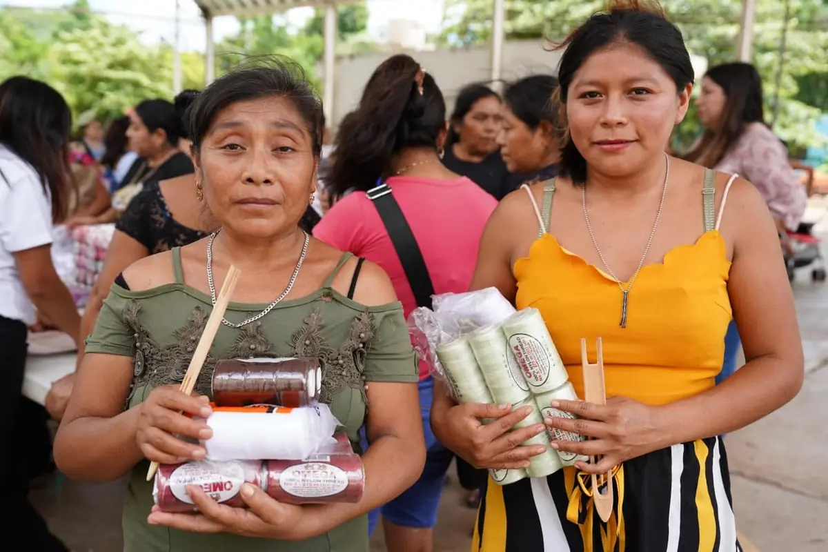 Iniciativas benefician a la comunidad mediante el desarrollo artesanal y recreativo.