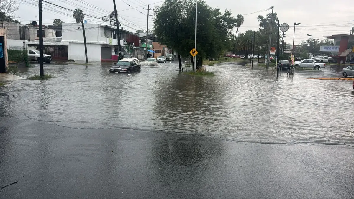 Las autoridades piden precaución y monitorean la situación tras afectaciones por el clima.