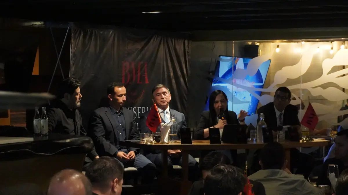 Reformas y mejoras institucionales son esenciales para avanzar en justicia.