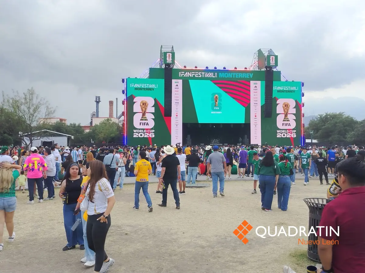 El evento reúne a miles de aficionados en un ambiente festivo y multicultural antes del partido.
