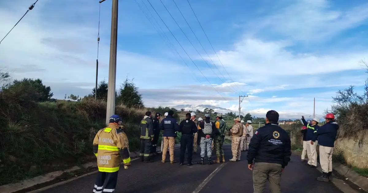 Toma clandestina en ducto de Pemex activa protocolos de emergencia en San Francisco Tláloc.