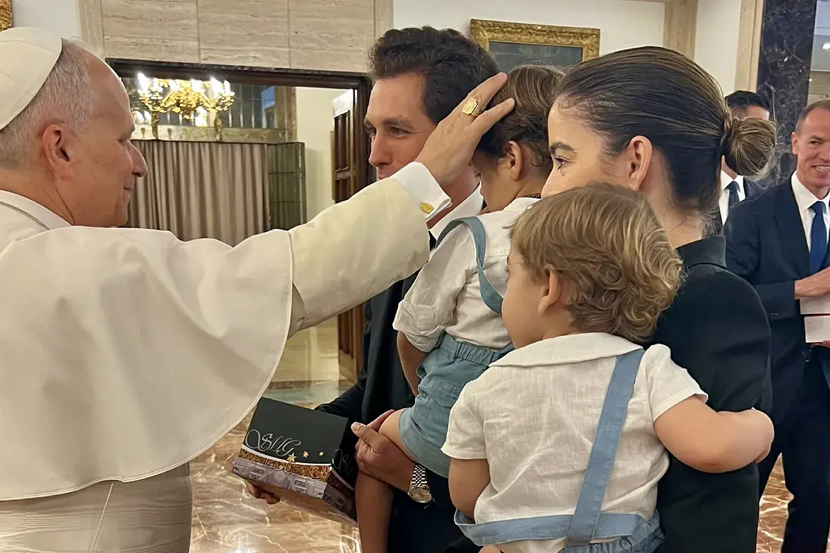 El matador recibió la bendición del papa en un encuentro privado en Madrid.