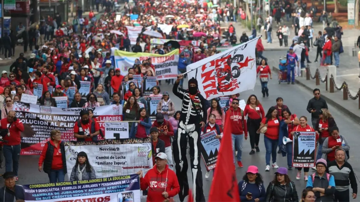 Avances en la reforma del sistema de pensiones y USICAMM benefician a docentes.