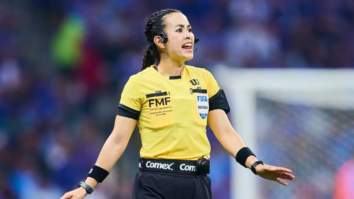 La árbitra mexicana será la primera mujer en participar en este evento deportivo masculino.